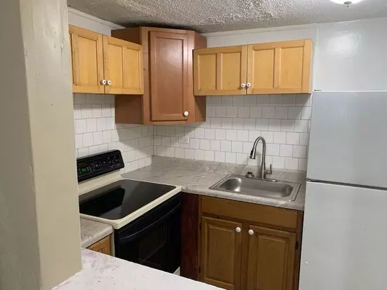 Recently Updated Reading City 2 Bedroom Townhouse Apartment for rent in Reading, PA