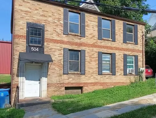 504 Cherry St Apartment for rent in Alton, IL