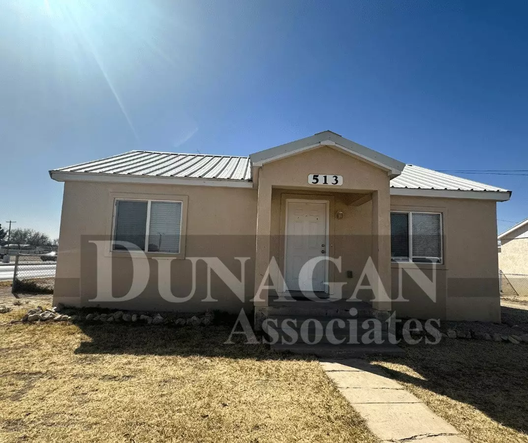 Updated 2 Bedroom - 1 Bath Home House for rent in Carlsbad, NM