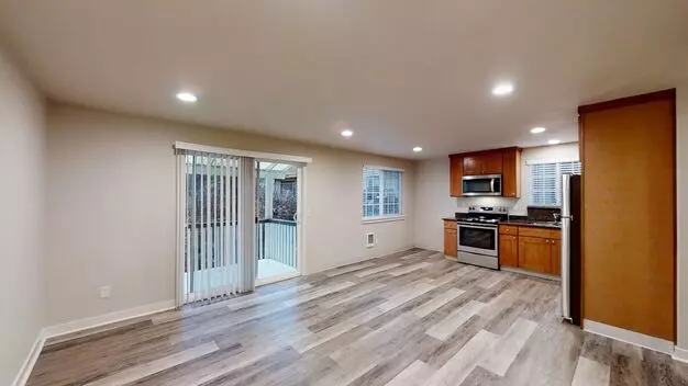 Sunset Court Apartments Apartment for rent in Tacoma, WA Sunset Court Apartments Apartment for rent in Tacoma, WA