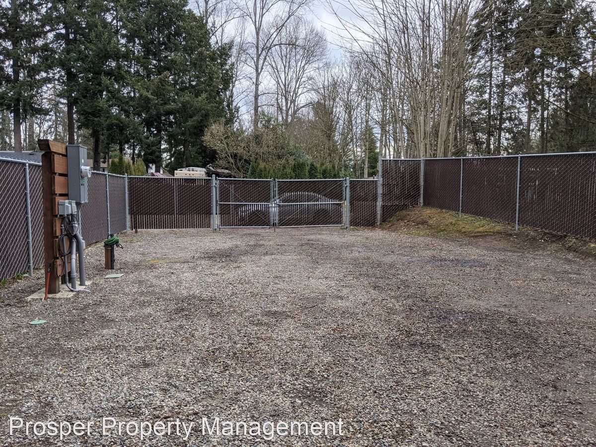 2 of 4 14617-14623 94th Ave E Apartment for rent in Puyallup, WA