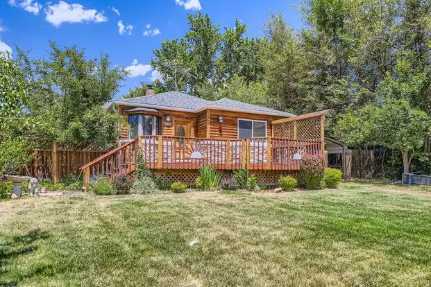 Beautiful 5 Bed 3 Bath Aravada Home Apartment for rent in Arvada, CO