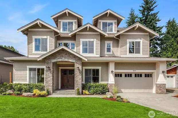 Click "request A Tour" Now! Apartment for rent in Bellevue, WA