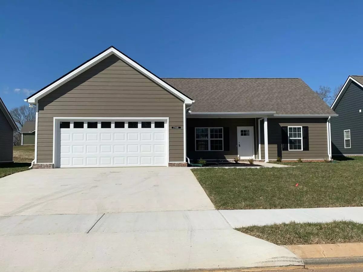 Privacy Fenced Yard: One-level Home Design W/ample Space And Modern Amenities **back To School Special** House for rent in Spring Hill, TN