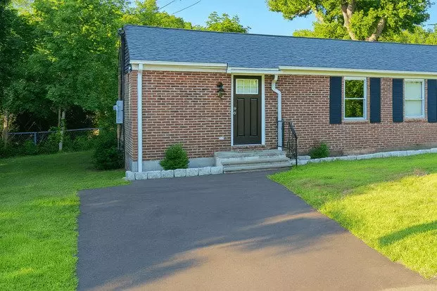 5-7 Knapps Park Apartment for rent in Fairfield, CT