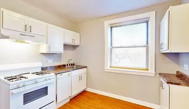 2 of 16 1530-1532 N. Austin Blvd. Apartment for rent in Oak Park, IL