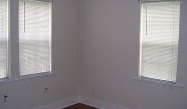 4 of 9 107 S Draper Ave Apartment for rent in Champaign, IL