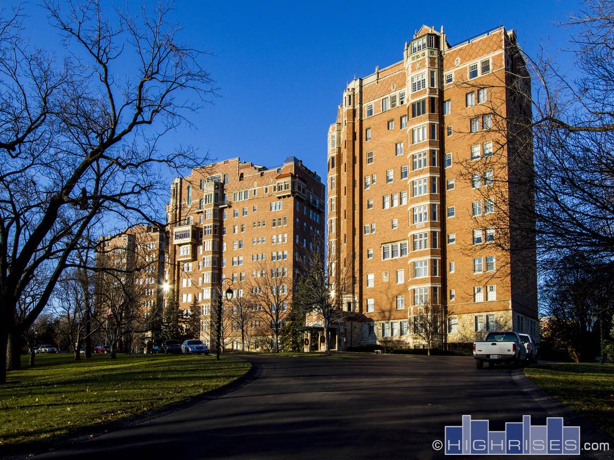 The Walnuts Apartments Kansas City, MO