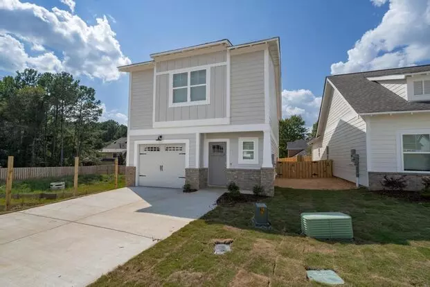 3 Bedroom Home With Large Primary Suite Apartment for rent in Birmingham, AL