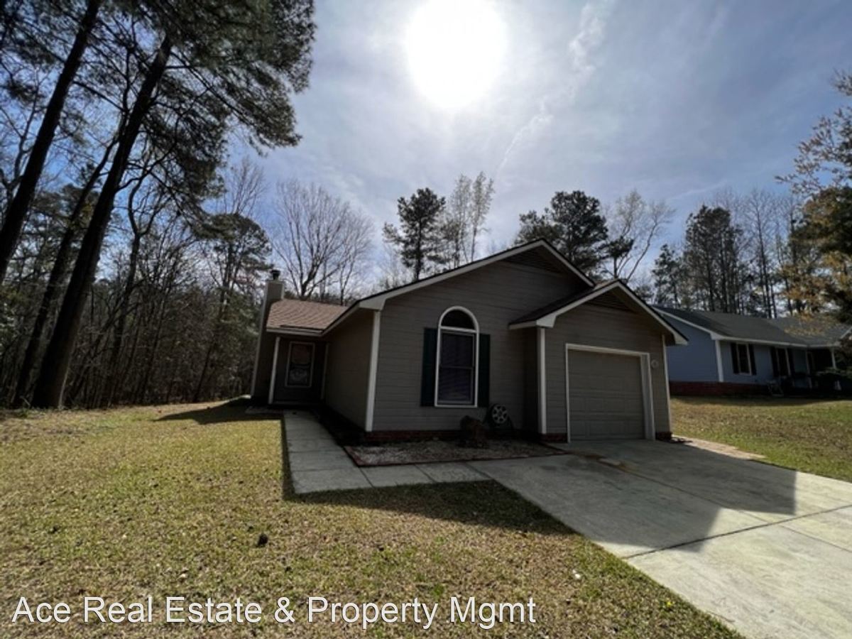 3250 Melba Dr Fayetteville, NC House for Rent Rentable