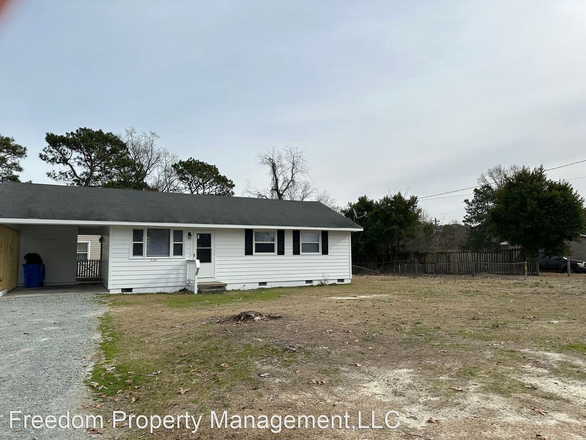 2221 Ireland Dr Fayetteville, NC House for Rent Rentable