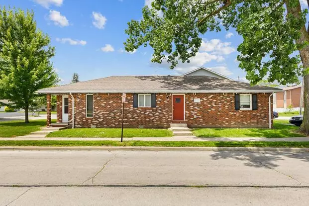 Bev House - 4 Bedroom, 1.5 Bath House - Available For The 2025–2026 Academic Year – Reserve Your Spot Today! Apartment for rent in Bowling Green, OH
