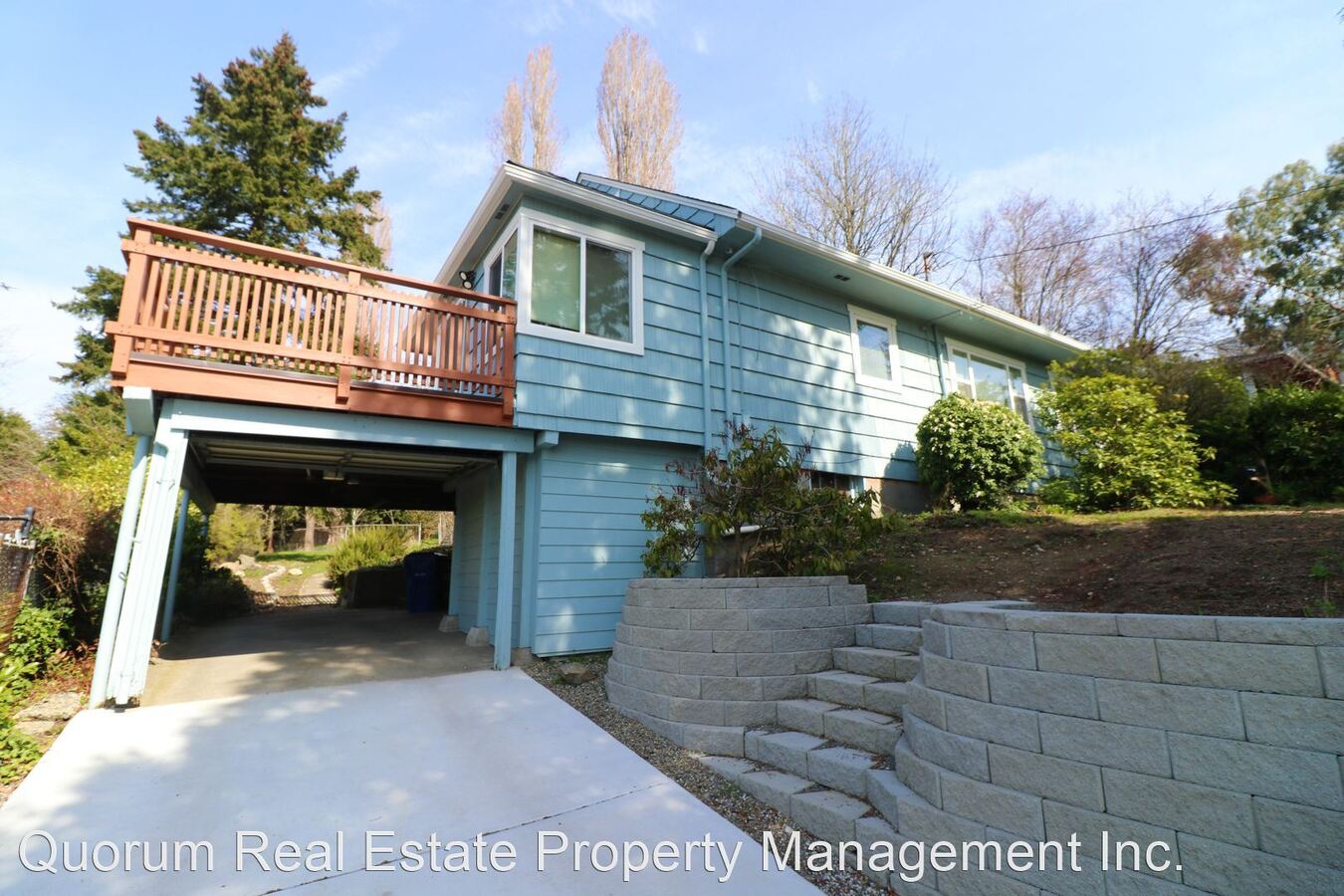 1738 S Ferdinand St Seattle, WA House for Rent Rentable