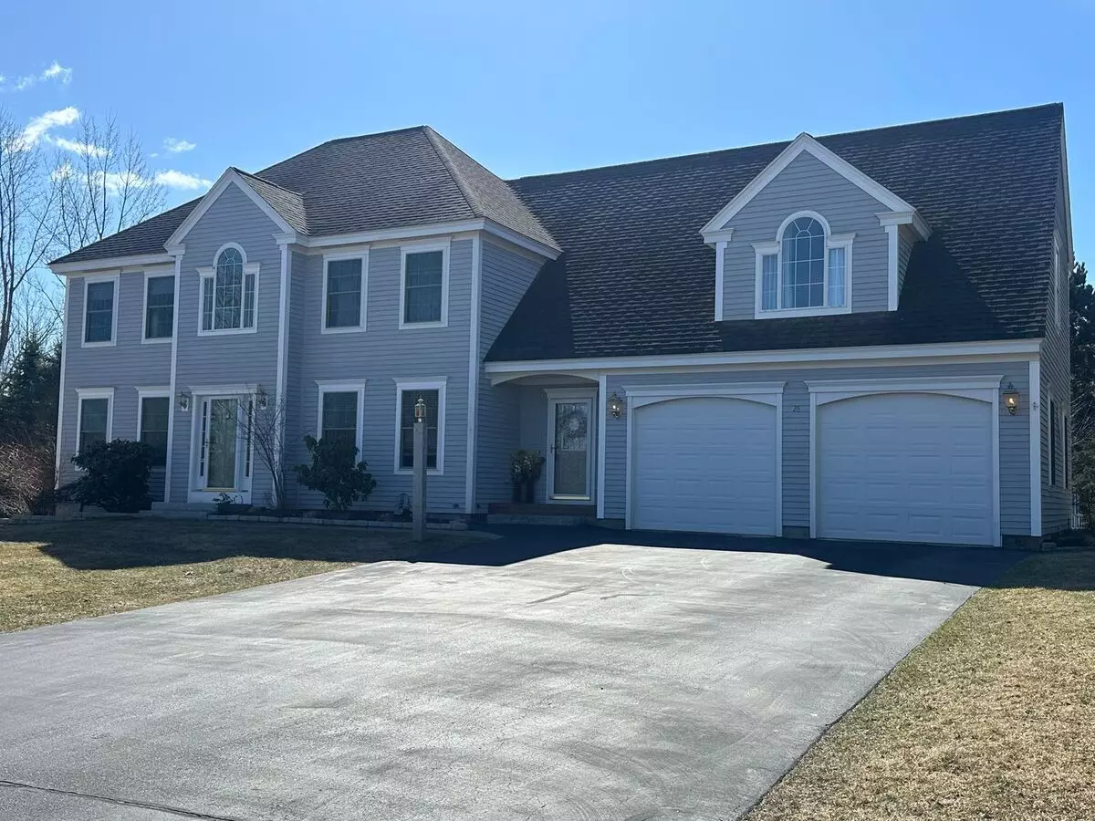 Scarborough- Large 4 Bedroom/2.5 Bath Single Family Home For Rent $4,800+ Utilities Available Now! House for rent in Scarborough, ME