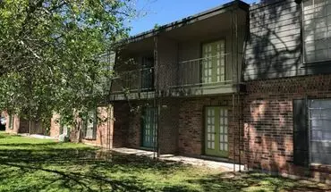 2 of 35 Baton-002 Park East II Apts Apartment for rent in Baton Rouge, LA