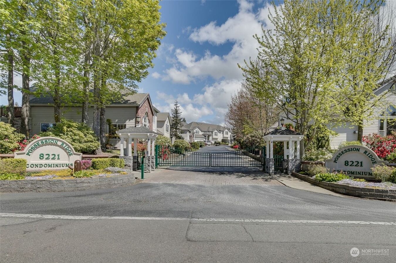 Picture of Spacious Top-floor 3 Bd/2bth Condo In Gated... Apartments Mukilteo, WA