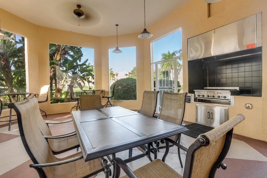 3270 Bermuda Isle Circle Naples, FL Apartment for Rent