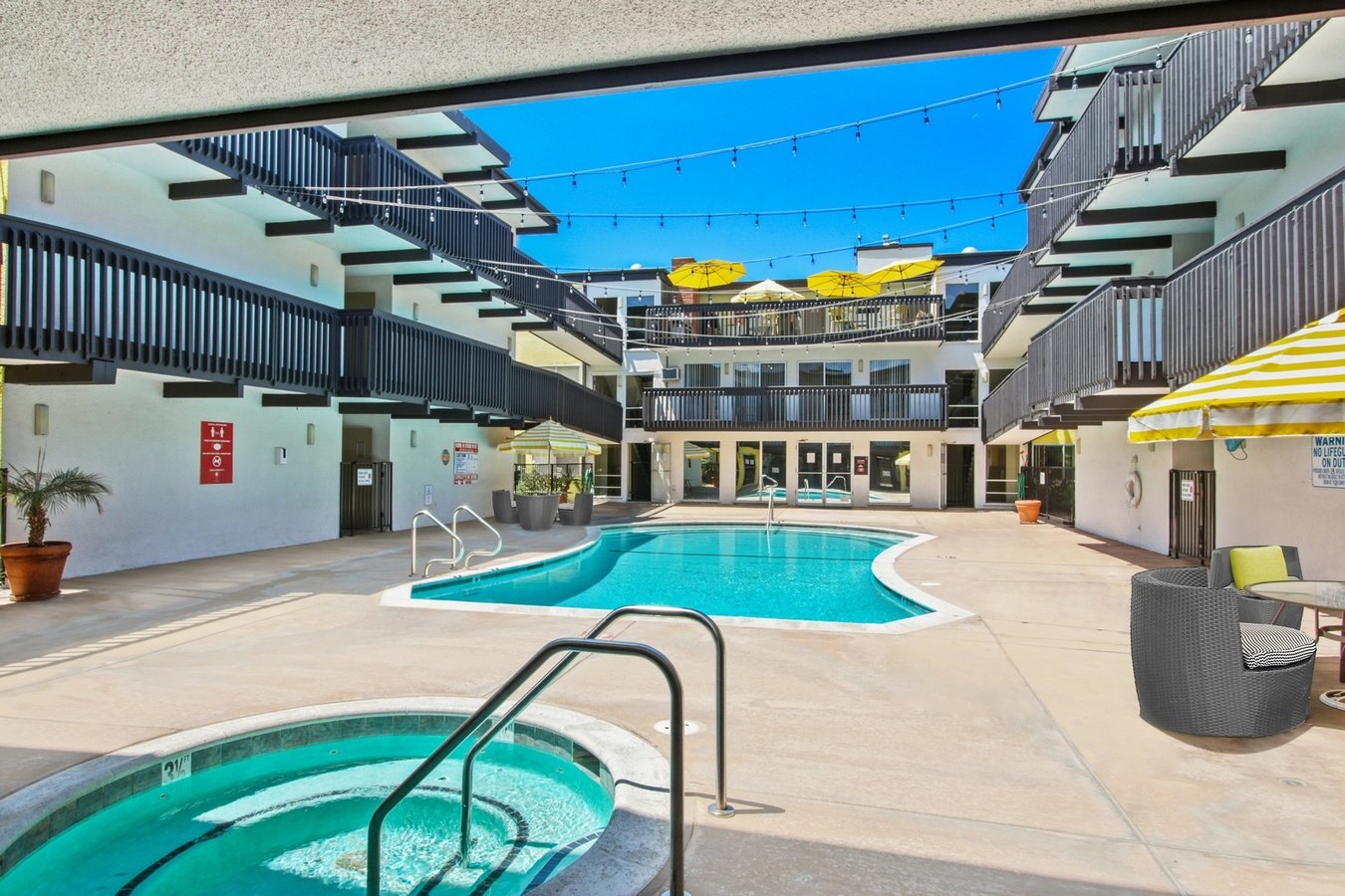 Seville Townhouse Apartments Torrance, CA