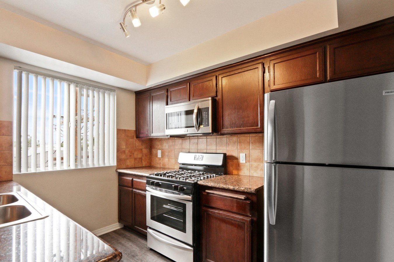 Wilcox Luxury Apartments Los Angeles, CA