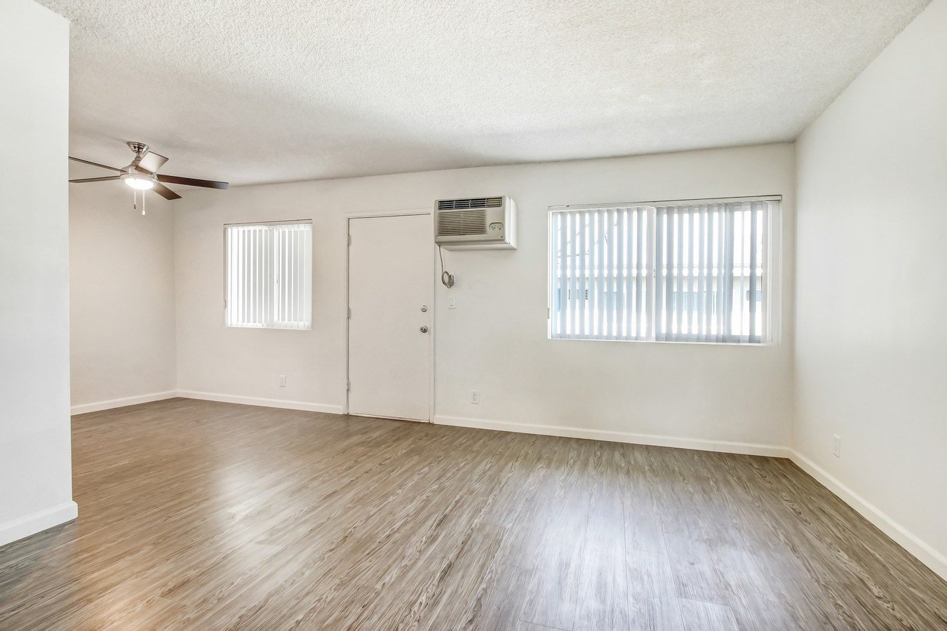 Woodman Apartments 8811 & 8825 Woodman Ave Arleta, CA