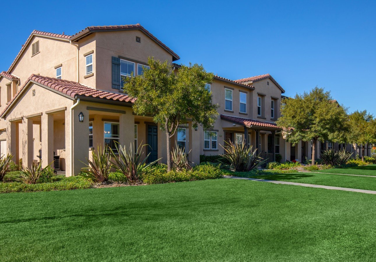 The Vines at Riverpark Apartments Oxnard, CA Rentable
