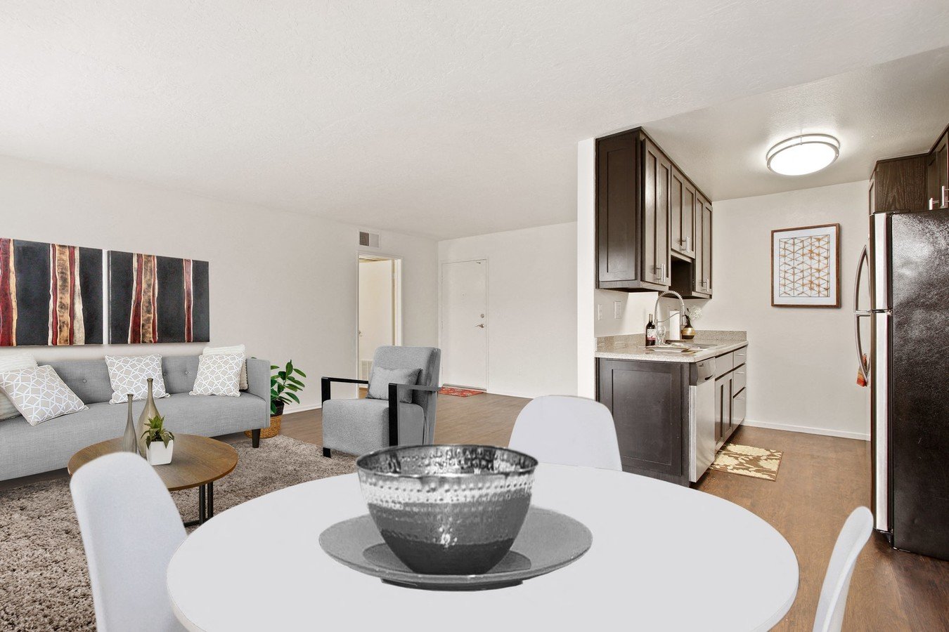 Willis Park South Apartments Sherman Oaks, CA Rentable