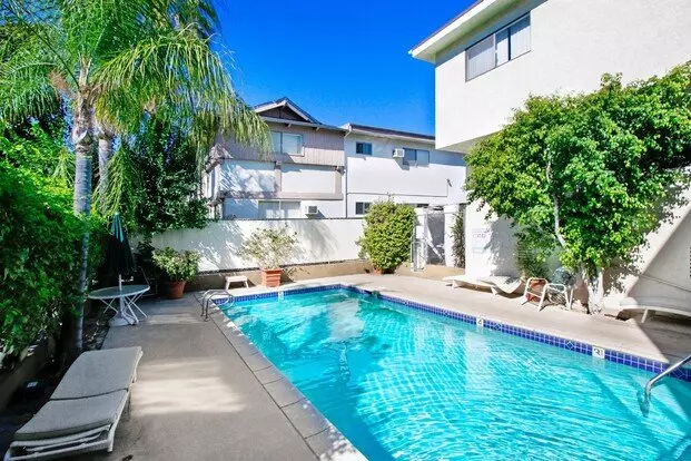 Zelzah Luxury Apartments Apartment for rent in Encino, CA