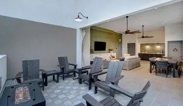 4 of 27 Skye at Warner Center Apartment for rent in Canoga Park, CA