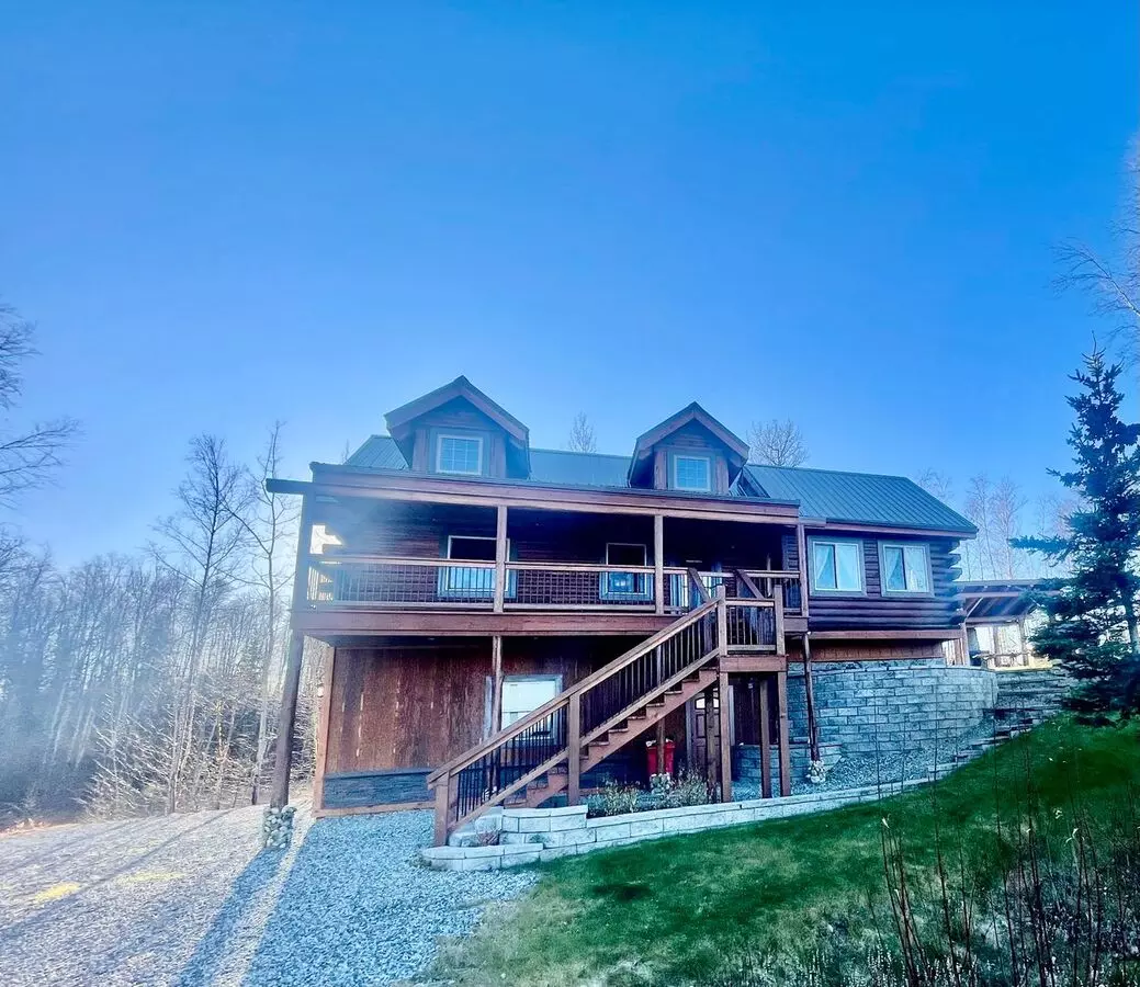 Amazing Custom Built Alaskan Log Home Across From Rainbow Lake! Fully Furnished! Available August 1st! House for rent in Wasilla, AK