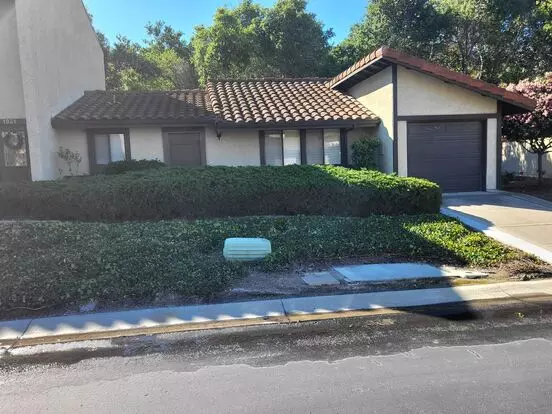 1033 Meadow Way Apartment for rent in Arroyo Grande, CA