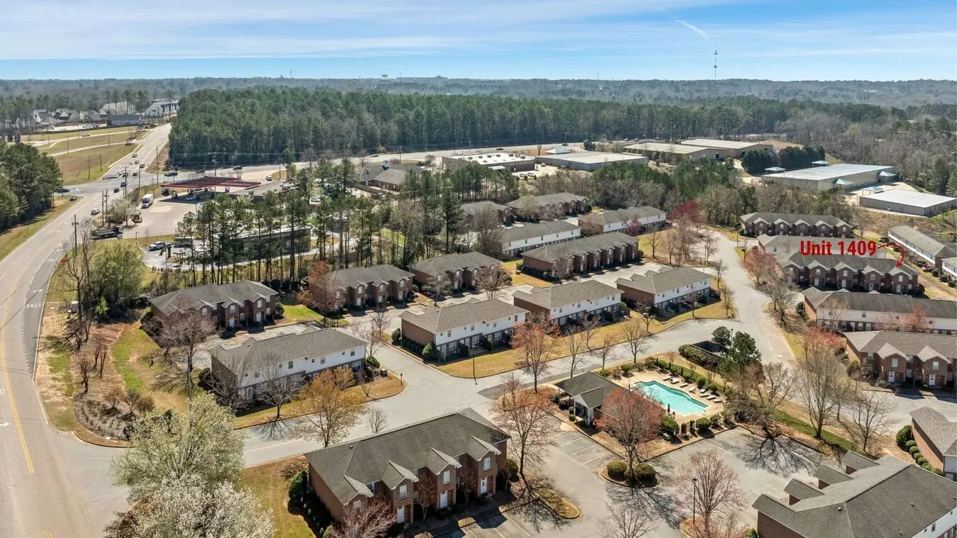 2 of 3 Donahue Crossing Condominiums #1409 Apartment for rent in Auburn, AL