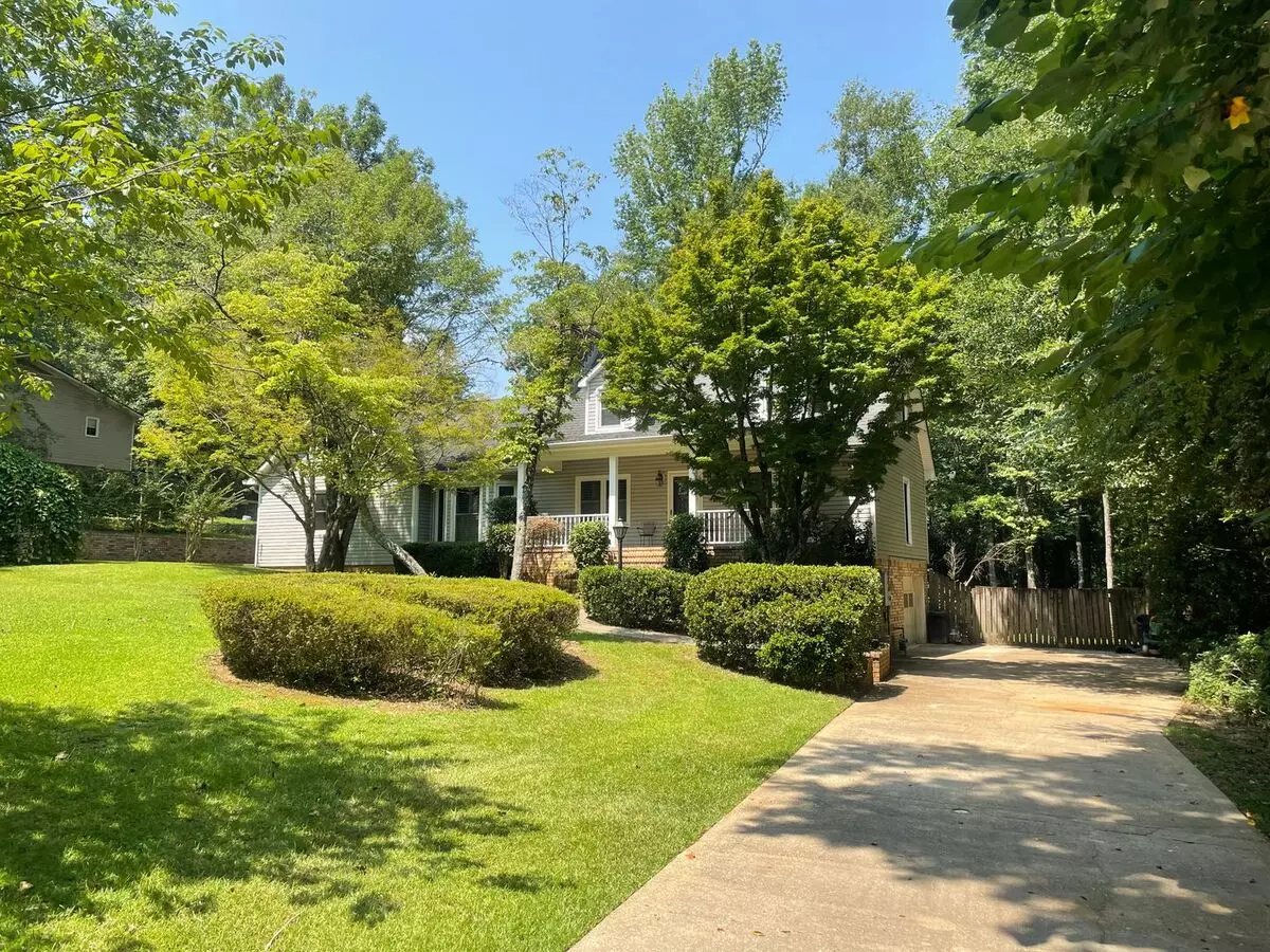 2 of 3 1323 Owens Rd House for rent in Auburn, AL