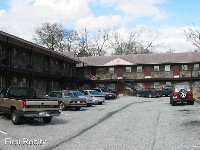 Kingston Court Apartment for rent in Auburn, AL