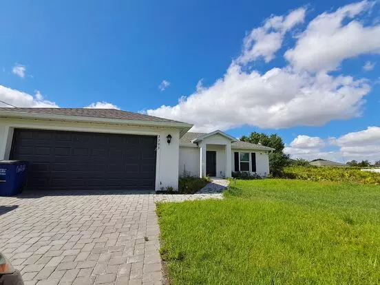 Beautiful New 3/2 In Lehigh!!!! Apartment for rent in Lehigh Acres, FL