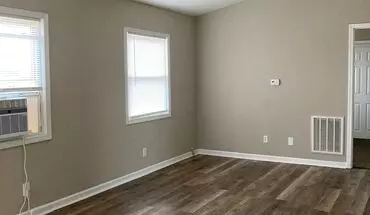 5 of 9 2010-2020 W Enterprise Ave Apartment for rent in Muncie, IN