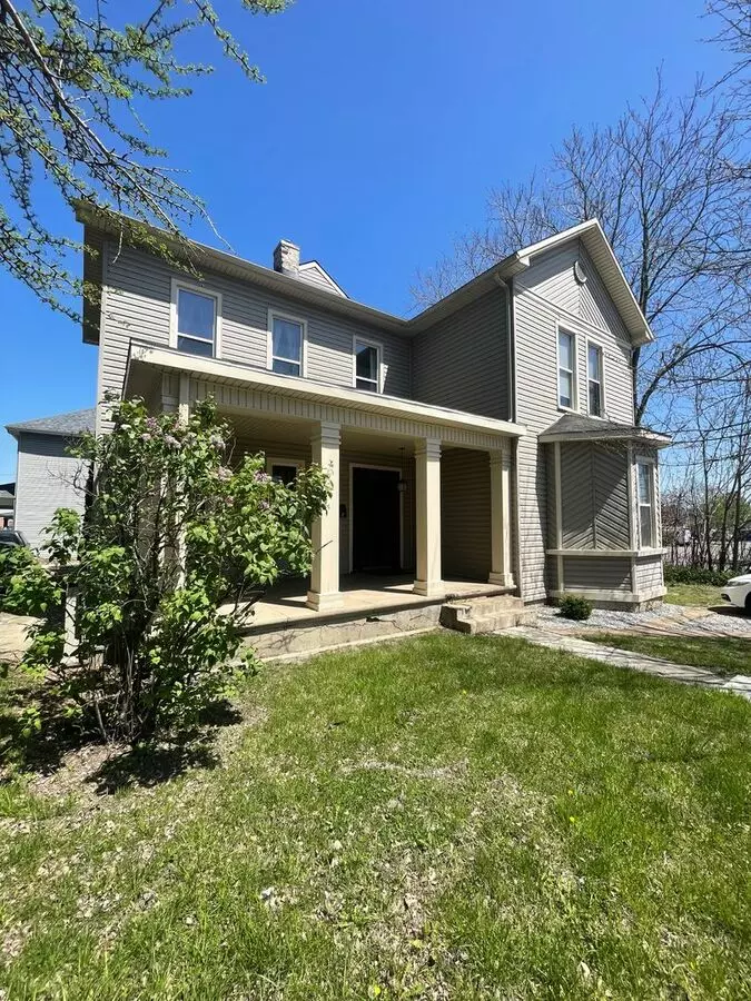 226 W 3rd St Apartment for rent in Connersville, IN