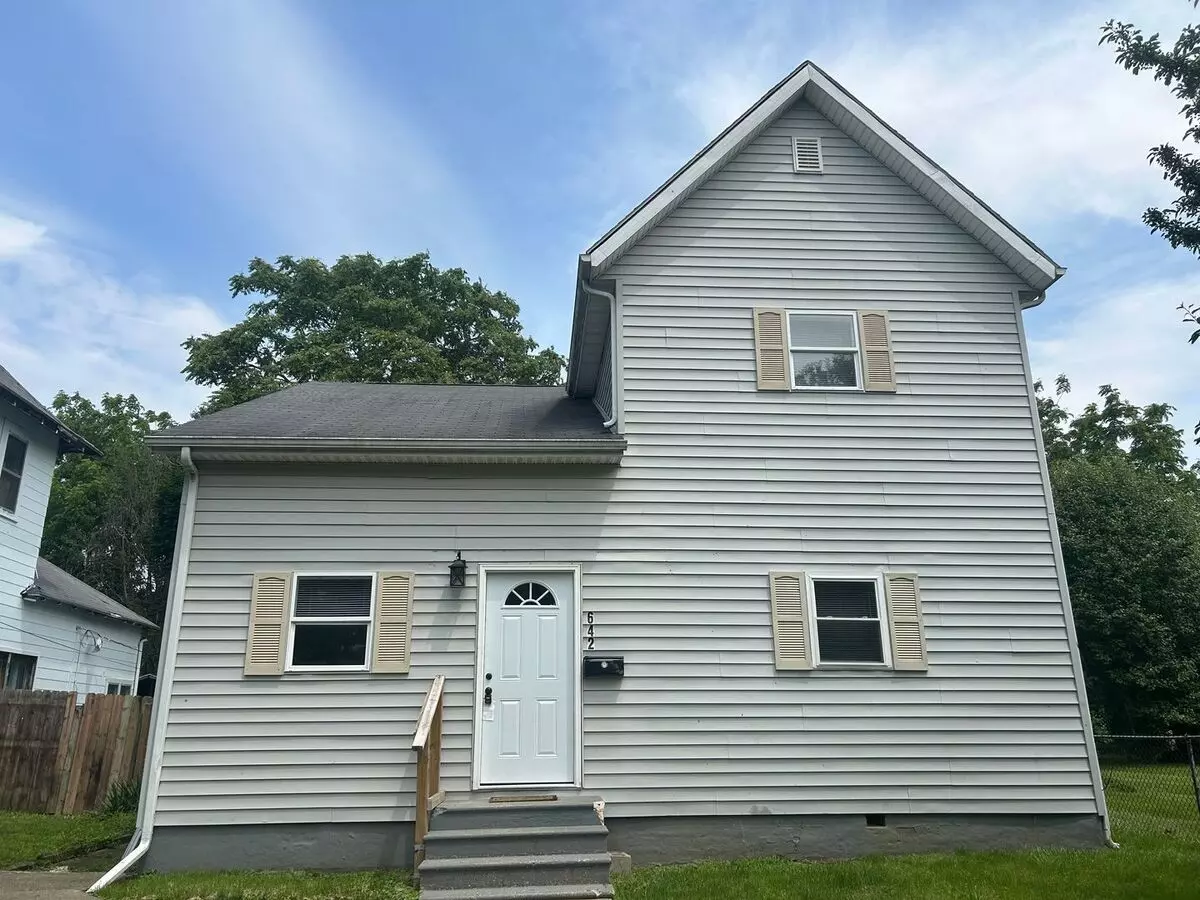 Newly Updated 4 Bed House Available Now! House for rent in Muncie, IN