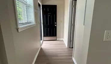5 of 10 Sanders Flats Apartment for rent in Muncie, IN