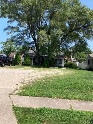 108 N Claypool Rd - 108 N Claypool Rd Apt 3 Apartment for rent in Muncie, IN
