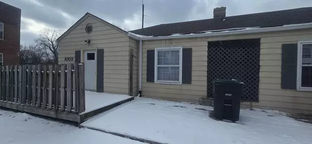 1009 & 1011 N. Wheeling Ave. Apartment for rent in Muncie, IN