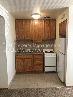 N88 W16771 Main Street Apartment for rent in Menomonee Falls, WI