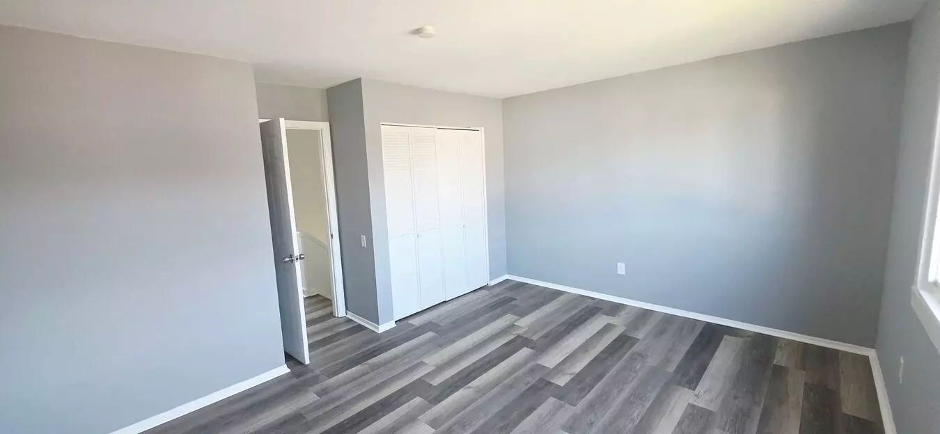 Updated & Move-in Ready Townhouse In Prime Location! House for rent in Bridgeport, CT