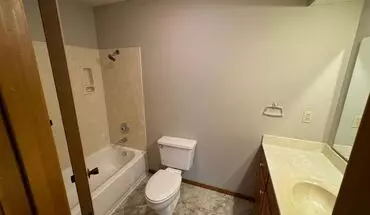 3 of 14 4120-4122 S Weller Apartment for rent in Springfield, MO
