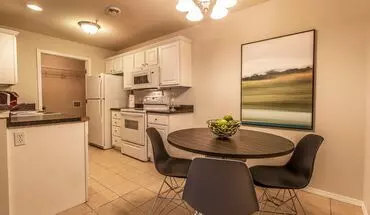 4 of 32 acar-The Carlyle Apartment Homes Apartment for rent in Springfield, MO