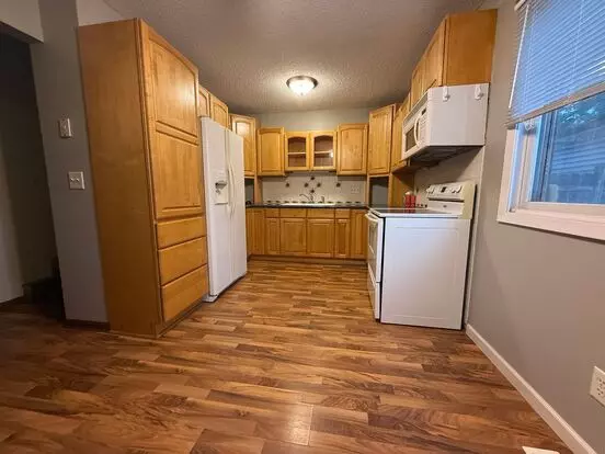 Great 3 Bedroom, 1 Bathroom Side By Side Townhome Unit Available In Coon Rapids - Won't Last Long Apartment for rent in Coon Rapids, MN Great 3 Bedroom, 1 Bathroom Side By Side Townhome Unit Available In Coon Rapids - Won't Last Long Apartment for rent in Coon Rapids, MN