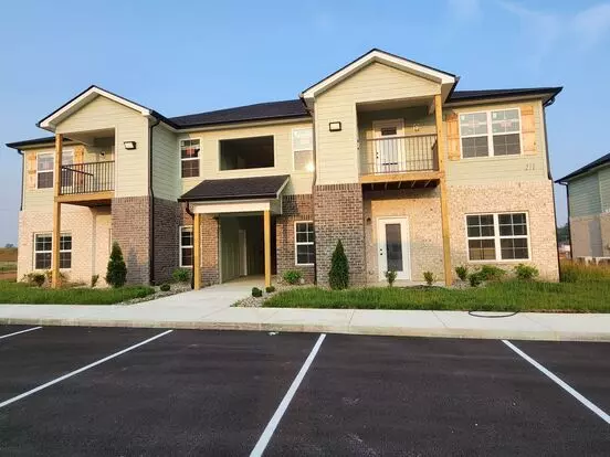 Royal Troon - 209 Palmer Court Apartment for rent in Bowling Green, KY