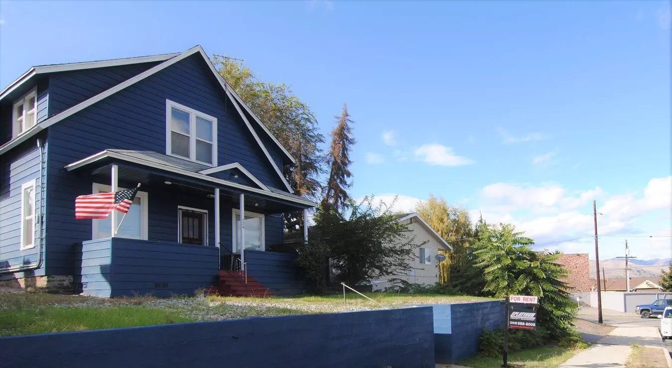 124 N Buchanan Apartment for rent in Wenatchee, WA