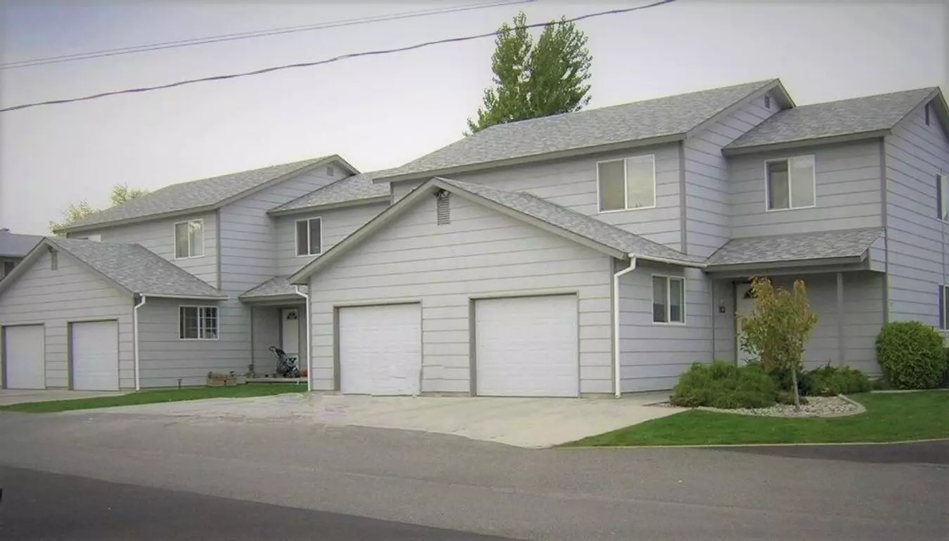 1407 Maple St Apartment for rent in Wenatchee, WA