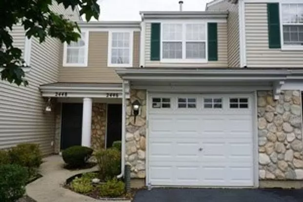 Excellent 2 Bedroom 1.5 Bath And I Car Attached Garage Apartment for rent in Plainfield, IL