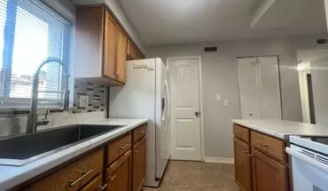 5 of 17 Rent Special For August 1 - Close To Downtown Sarasota - 2/1 Condo - Includes Water Apartment for rent in Sarasota, FL